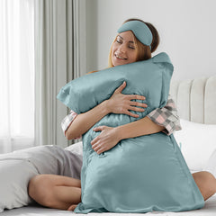 5-Piece Satin Sleep Set – Pillowcase, Eye Mask & 3 Scrunchies – Silky Soft for Skin & Hair, Frizz Control, Beauty Sleep Essential – Anti-Breakage & Light Blocking